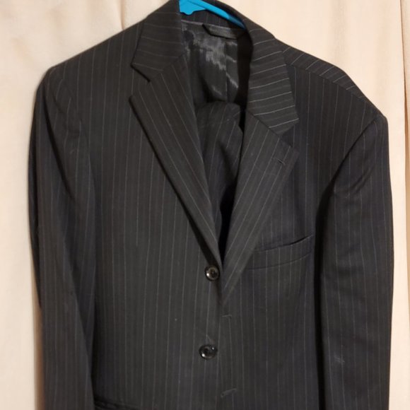 Black pinstripe suit - Picture 1 of 3